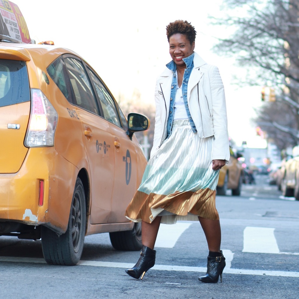 Metallic pleated skirt